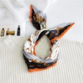 Foulard plissettato retrò con stampa a catena e carrozze in arancione e grigio - Nero Beige Morsetto di Cavallo