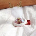 Weihnachts-Haarclip mit glitzerndem Goldgeweih, weißen Pompons und bunten Pailletten - 17 Transparente Weihnachtsmütze mit Goldener Geweih-Spange