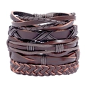 Ensemble de bracelets vintage en cuir marron tressé pour hommes sur fond blanc pur - Set de 5 pièces