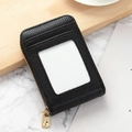 Porte-cartes compact en cuir noir à motif litchi avec fermeture dorée et fenêtre d'ID - Noir