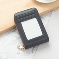 Mini porte-cartes en cuir gris grainé avec fermeture dorée et fenêtre d'identité - gris foncé