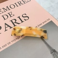 Minimalist 8.5cm acetate hair clip with vintage amber tortoiseshell pattern finish - Amber Yellow