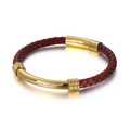 Rotes geflochtenes Lederarmband für Herren mit goldener gebogener Röhre und Kristallen - 21cm / Rotes Leder Goldfarbe (KB111846-K)