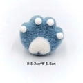 Detailed plush cat paw brooch in grey-blue wool felt measuring 5.2cm high and 5.8cm wide - Blue