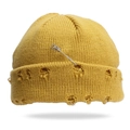 Bonnet en maille jaune moutarde avec détails déchirés, épingles et anneaux argentés - Taille unique / Jaune
