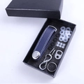 Organizador de llaves en cuero azul en caja de regalo negra con mosquetón metálico - Azul oscuro