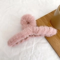 Sweet pink plush hair claw clip in Korean style for fluffy hair styling accessorizing - 11cm / Pink