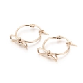 Eleganti orecchini a cerchio in oro rosa con design a fiocco su sfondo bianco - Oro rosa