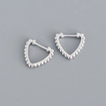 Detailed close-up of S925 sterling silver heart-shaped earrings with beaded texture - Heart-shaped Beaded Style / 925 Silver / Platinum Silver Color (Pair)