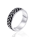 Anillo vikingo vintage con patrón trenzado en acero oxidado para hombre, vista de 45 grados - US 11 / Estilo de Acero 2