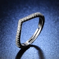 Macro shot of silver V-shaped adjustable ring with pavé diamonds on blue texture - Y091【V-Shape Band】