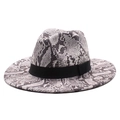 Cappello fedora in lana stile British con stampa serpente grigia e nastro di raso nero - M (56-58cm) / Bianco