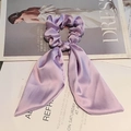 Elastico per capelli in raso lavanda con lungo fiocco e finitura setosa - Viola