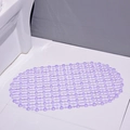 Paarse ovale PVC antislip badmat met zuignappen op een witte tegelvloer - Paars