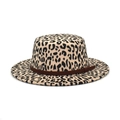 Cappello in lana a tesa piatta con stampa leopardata e fascia intrecciata marrone - M (56-58cm) / Bianco