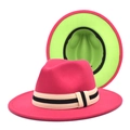 Détail du chapeau fedora bicolore montrant l'extérieur fuchsia et la doublure vert néon - M (56-58cm) / Rose Rouge & Vert Fruit