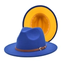 Dettaglio del cappello Fedora in lana blu con interno giallo a contrasto e cinturino - Blu Reale & Giallo