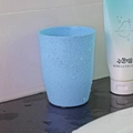 Light blue frosted toothbrush cup with speckled texture and water droplets - 350ml / Nordic Blue