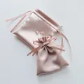 Glossy champagne gold satin drawstring gift bag with elegant silk ribbon for jewelry - 12x14cm / Pink