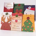 Set di 6 sacchetti regalo di Natale in carta assortiti con illustrazioni e adesivi tondi - Natale Carino (6 Sacchetti + 6 Adesivi)