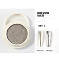 Mirror Chrome Nagelpulver Farbton 1060-3 mit silbernem Metalleffekt auf schwarzer und weißer Basis - 1060-3 / Helles Silber (I060-3)