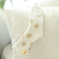 Calze da notte in pile corallo beige con pois bianchi e un grazioso fiocco decorativo - Taglia unica / Giallo