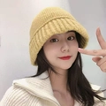 Gorro de punto tipo pescador para mujer en amarillo vibrante, cálido para invierno - Talla única / Amarillo