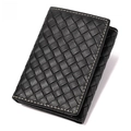 Detalle de la billetera de cuero trenzado negro con tecnología de bloqueo RFID - Diseño Tejido / 5005 Negro