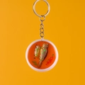 Creatieve PVC simulatie vissoep kom sleutelhanger met realistische chili en sjalotten - Gele vis