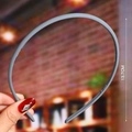 Detail shot of a grey wave headband showing a 13.7CM diameter and F-080 model mark - Grey (Matte Simple)
