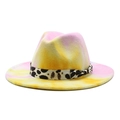 Cappello Fedora in lana tie-dye rosa e giallo con un elegante nastro leopardato - Stile Tie-Dye Rosa Giallo