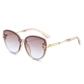 Occhiali da sole cat eye da donna con lenti sfumate rosa-blu e montatura in metallo oro - A03 Z-4 / Montura Tè Sfumato Tè Blu