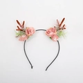 Cerchietto natalizio con corna di renna marroni fiori rosa e piante verdi su fascia nera - Stile Fiori Rosa e Pigna / Taglia 6