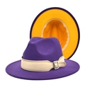 Detail eines zweifarbigen lila Fedora-Hutes mit gelber Krempe und cremefarbenem Lederband - M (56-58cm) / Lila + Gelb