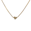 Collier avec pendentif cœur en or poli et chaîne vénitienne sur fond blanc épuré - Coeur / Or / Coeur Or