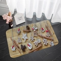 Rechteckige Weihnachtsmatte aus Flanell mit Lebkuchen- und Holzmaserungsmuster auf Holzboden - 40x60cm / Lebkuchen Holzmaserung Ornamente