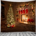 Dettaglio di un arazzo natalizio con camino, albero illuminato e decori festivi - 150x130cm / Stile 3-Camino Interno Accogliente Sedia a Dondolo
