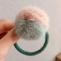 Elastico per capelli in peluche rosa e ciano con un morbido pompon in finta pelliccia - Pompon Misto-Rosa+Verde