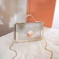 Elegante borsa a tracolla patchwork grigia e beige con PVC scintillante e catena d'oro - Grigio chiaro