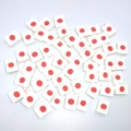 Quadratische Flaggenperlen aus Fimo in Weiß mit rotem Punkt für DIY-Schmuck - Japan