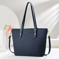 Borsa tote blu navy intrecciata da donna con finiture dorate e tracolla removibile elegante - Blu