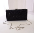 Elegante pochette da sera nera con strass e tracolla a catena in metallo argentato - Nero