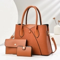 Ensemble de trois sacs à main marron caramel avec texture tressée et bandoulière amovible - Jaune Terre