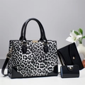 Set di 3 borse con stampa leopardata bianca e nera e pelle verniciata lucida - Borsa Tote, Borsa a Mano e Porta Carte / Nero