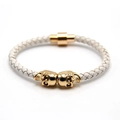 Bracciale punk in pelle intrecciata bianca con due teschi dorati e chiusura magnetica - Bianco+Oro