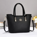 Borsa tote classica in pelle nera a grana con dettaglio anello dorato da ufficio - Nero