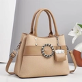 Elegante borsa a mano beige intrecciata con fibbia in strass e tracolla rimovibile - Cachi