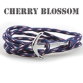 Détail du bracelet ancre nautique avec corde tressée et boucle argentée gravée Vikings - Tressé Bleu Rouge Blanc