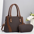 Set borsa a mano marrone scuro con tracolla coordinata e raffinati accessori in oro - caffè