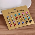 Lot de 20 paires de boucles d'oreilles colorées avec strass brillants sur carte dorée - Lot de Boucles d'Oreilles Clous Strass Ronds Colorés (E320/主图色)